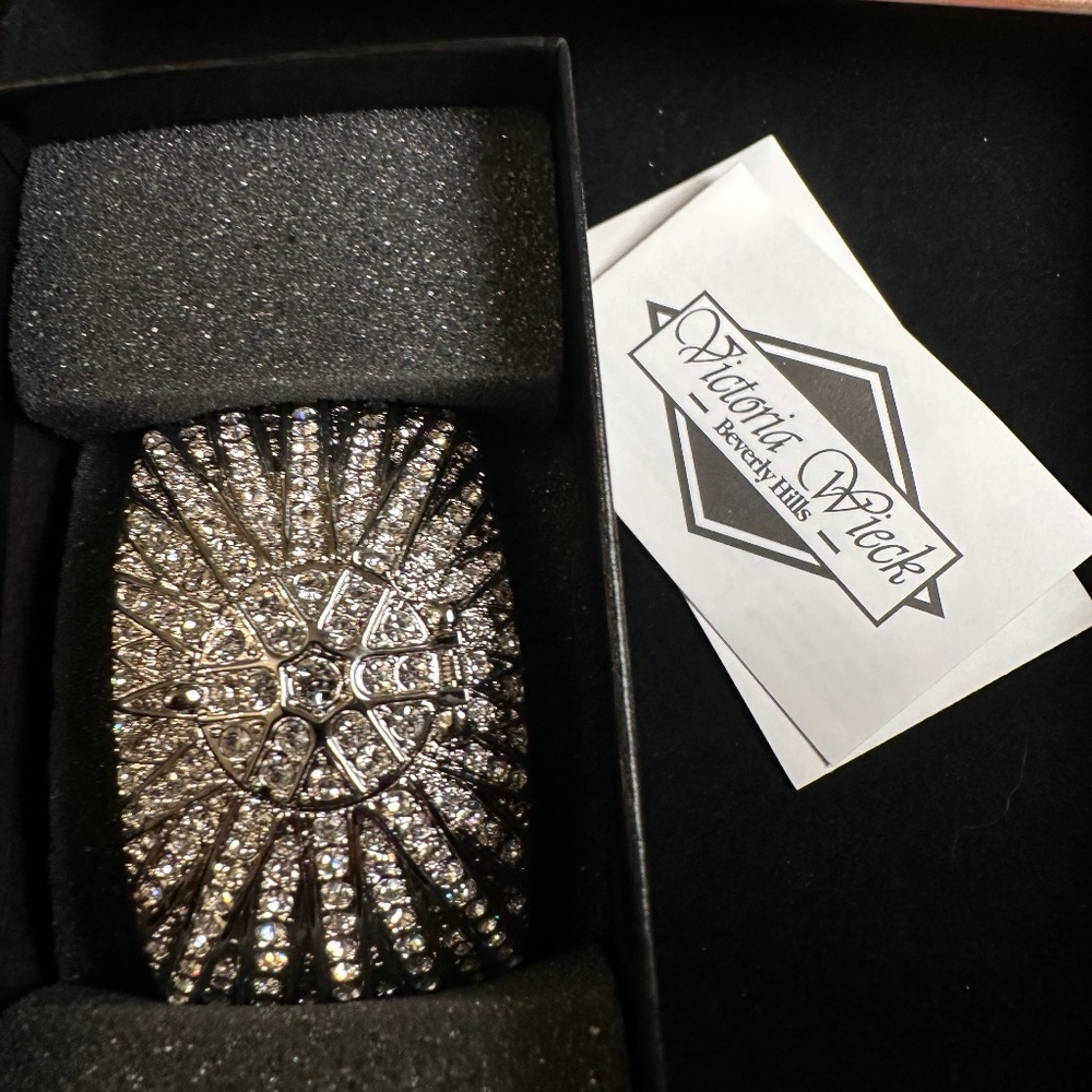 victoria wieck watch